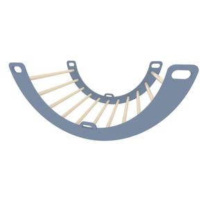 Обезьяна, Голубая деревянная качалка Małpiszon