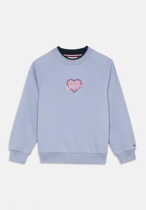 Толстовка Tommy Hilfiger HEART LOGO EMBROIDERY SWEATSHIRT, Periwinkle Dusk/Lilac