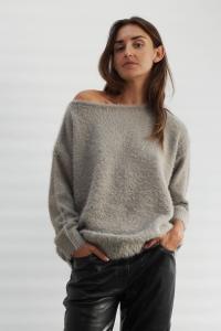 Очень мягкий пушистый джемпер с открытыми плечами Religion, серый