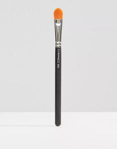 MAC – 252S – Широкая кисть для теней