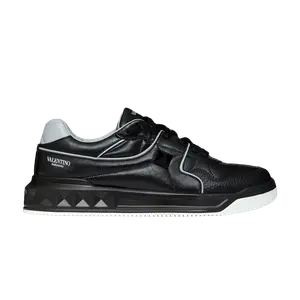 Низкие кроссовки Valentino One Stud Low 2021, черный