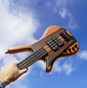 Электрический бас-гитар Warwick Pro Series Corvette SS Bolt-on LTD 2023, леворукая, 4-струнная, с чехлом, номер 049/100