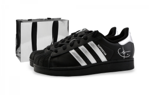 Кроссовки для скейтбординга Superstar 2, женские, низкие, черно-серебристые Adidas Originals, Black Silver (Special Shopping Bag)