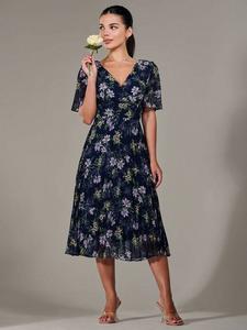 Миниатюрное шифоновое плиссированное платье мидакси Jolie Moi, цвет Blue Navy