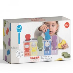 Развивающая игрушка-кролик Taf Toys в школе «Собери и посчитай»