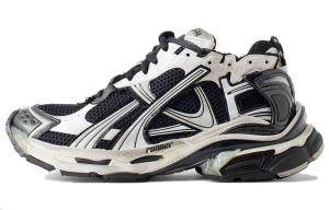 Белая футболка Balenciaga с черным принтом