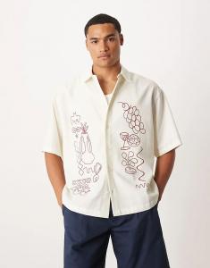 Рубашка свободного кроя ASOS DESIGN бежевого цвета с принтом