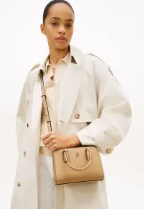 Сумка-Тоут через плечо с монограммой Tommy Hilfiger, Beige