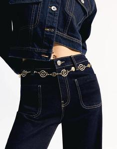 Ремень Bershka со спиральной цепочкой в золоте