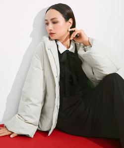 Пуховое пальто средней длины с капюшоном ADS