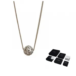 CHANEL Унисекс серебряное ожерелье Silver