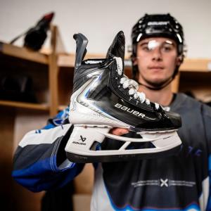 BAUER 2025 Новые флагманские коньки для хоккея Baer Flylite, лезвия Competition-Specific Ice, размер 39