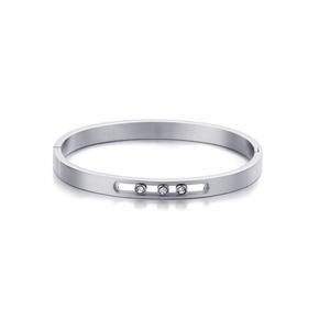 Посеребренный браслет-манжет со скользящими камнями, устойчивый к потускнению Adornia, серебряный