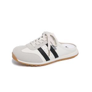 MADALLO Тихие, устойчивые к запахам и истиранию закрытые тапочки для женщин черные, цвет Black