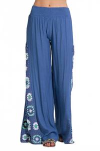 Пальма с кружевной отделкой брюки в синем ELAN