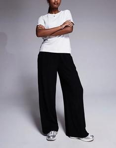 Широкие фактурные брюки ASOS DESIGN черного цвета