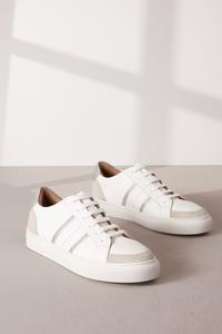 Фирменные кожаные кроссовки на шнуровке Next, белый