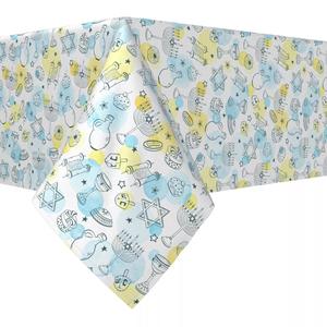 Квадратная скатерть, 100 % полиэстер, 70х70 дюймов, акварель Ханука и точки.