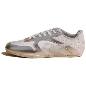 Glitter Focus Низкие повседневные туфли унисекс Misty Silver