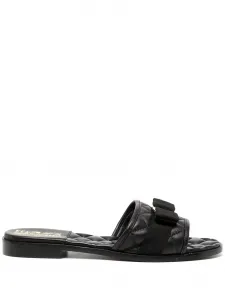 Стеганые шлепанцы Vara с бантом Ferragamo, черный