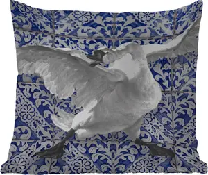 Подушка для улицы Лебедь - Искусство - Делфтский синий - Живопись - Старые мастера - 45 x 45 см - Устойчива к атмосферным воздействиям - Подушка для отдыха - Подушка с фотографией - Декоративная подушка MuchoWow