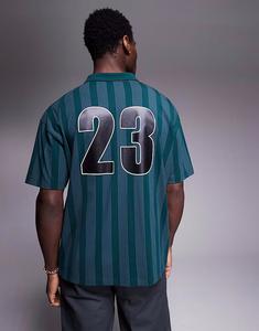 Свободное поло ASOS DESIGN со спортивной графикой темно-зеленого цвета