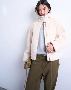 Бомбер Topshop с букле и язычком в кремовом цвете