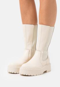 Женские сапоги Steve Madden VIVIANNE кожаные на платформе , кремовый