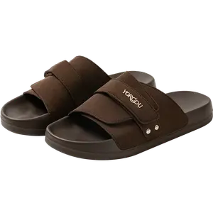 Far port Унисекс слайдеры Сосновая шишка Белый/Овсяный/Фундук Бежевый/Светлый каштановый/Темный кофе - Темный каштановый [Монохромная основа], цвет Dark Chestnut Brown[Monochrome Base]