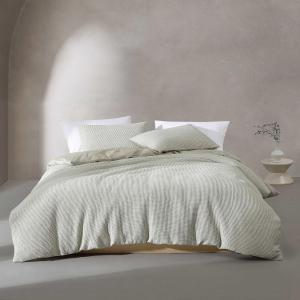 Calvin Klein Комплект постельного белья Queen, цвет Garment Washed Green, из хлопкового перкаля с вафельным узором. В комплекте: простыня, пододеяльник и наволочки.