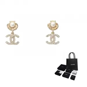 Серьги женские CHANEL