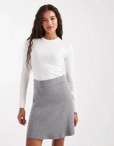 Трикотажная мини-юбка Vero Moda серого меланжа с эффектом флиса