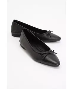 Балетки Ruby с острым носом из кожи Forever & Always Shoes, черный