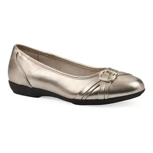 Успокаивающие женские балетки Cliffs By White Mountain, цвет light gold smooth