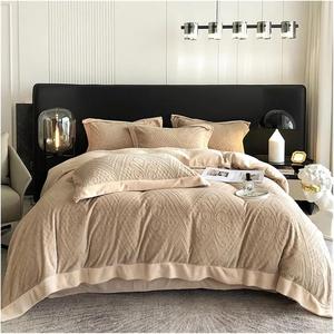 MAIYO Комплект постельного белья MaiyO серый зимний плюшевый утепленный 3D стеганый