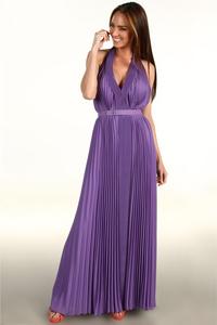 Платье Halston Pleated V-Neck Gown With 1" Self Belt, цвет Violet