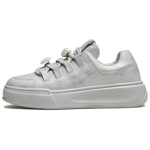 Нескользящие низкие кроссовки для женщин TATA, Silver