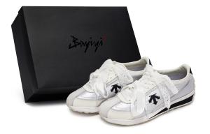 Кроссовки Cron Racer Casual Unisex низкие Black/White DESCENTE, серебряный черный белый