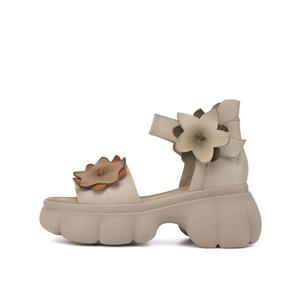 Сандалии женские с ремешком 7 см цвета экрю OCCAMAN, Ecru