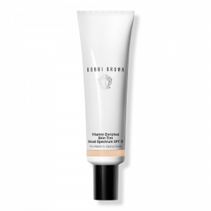 Увлажняющий тонирующий крем для кожи с витаминами, SPF 15 BOBBI BROWN, Light 2 (light cool beige)