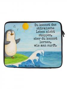 Mr. & Mrs. Panda Сумка для ноутбука с изображением пингвина-серфера и надписью белого цвета