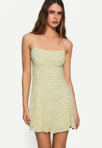 Платье вафельного цвета с цветочным принтом Bershka, Light Yellow
