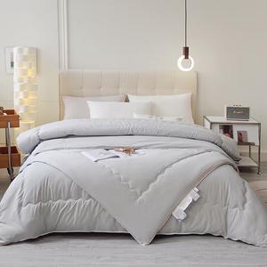 Fuanna Одеяло 200x230 см, вес 2,5 кг, из соевого волокна, сатиновый жаккард, цвет Warm Gray