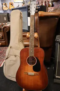 Eastman PCH1-D-CLA Sapele Dreadnought Классическая Отделка