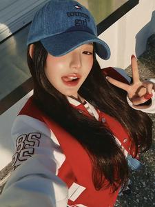 Джинсовая кепка Tommy Girl от Tommy Jeans, средняя степень стертости