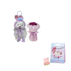 Jinnew Вязаная шапка с лягушкой, розовая шапка с кроликом, шапка с морковкой, шапка с бантом, плюшевый кулон для кукол, высота 12 см