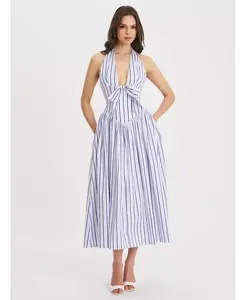 Женское платье макси Mackenna в тёмно-синюю полоску с бретелью через шею и сборкой на спине Miss Circle, синий