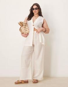 Широкие полупрозрачные фактурные брюки Curve в оттенке «кремовый» Asos Design