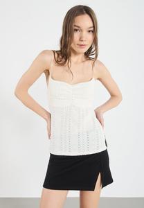 Топ Even&Odd, кремовый