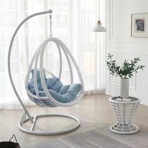 Quanpinwu Подвесное кресло-качалка из ротанга white single с подушкой и ковриком